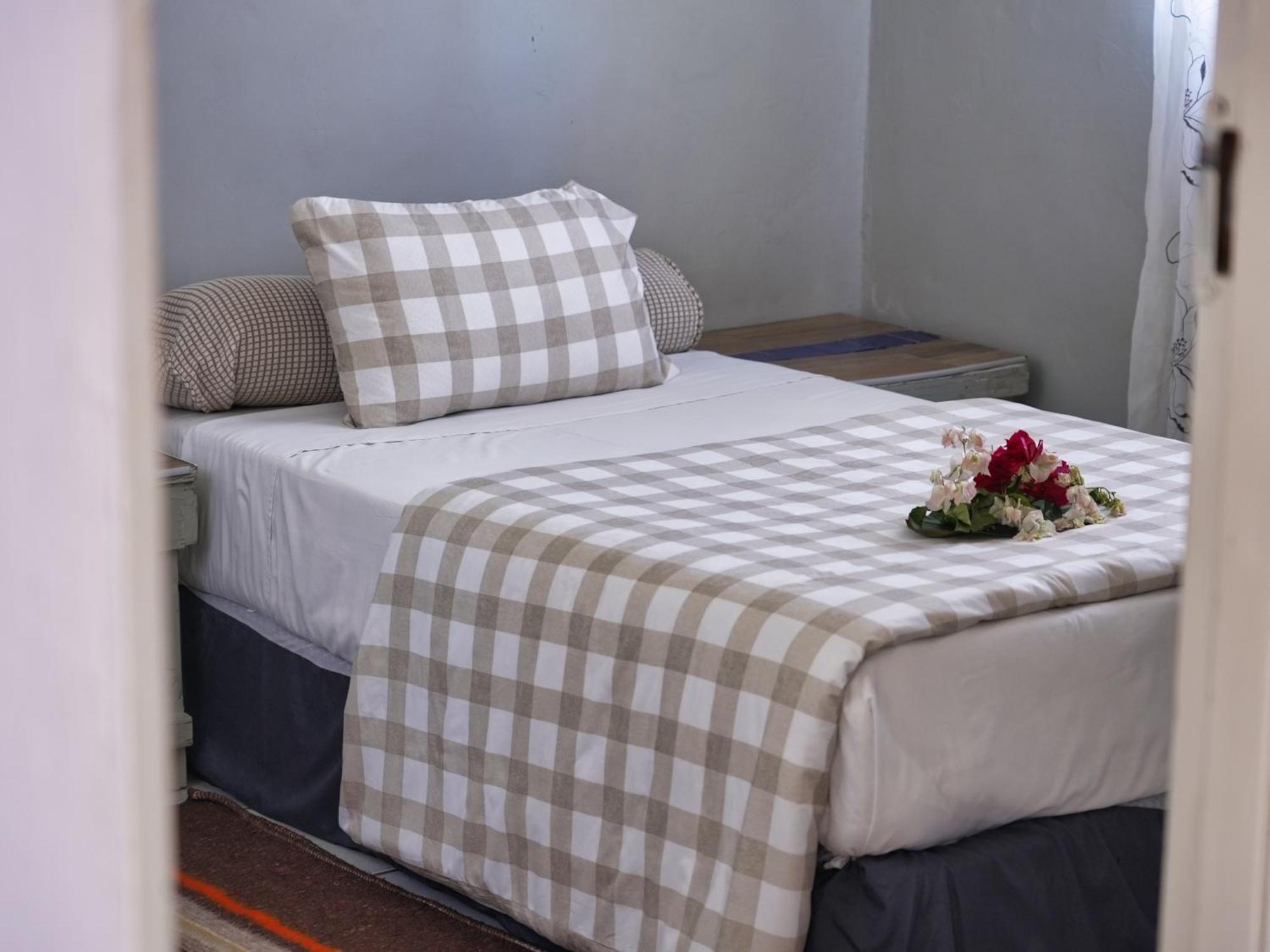 Golentle Home Stay Maun Bilik gambar