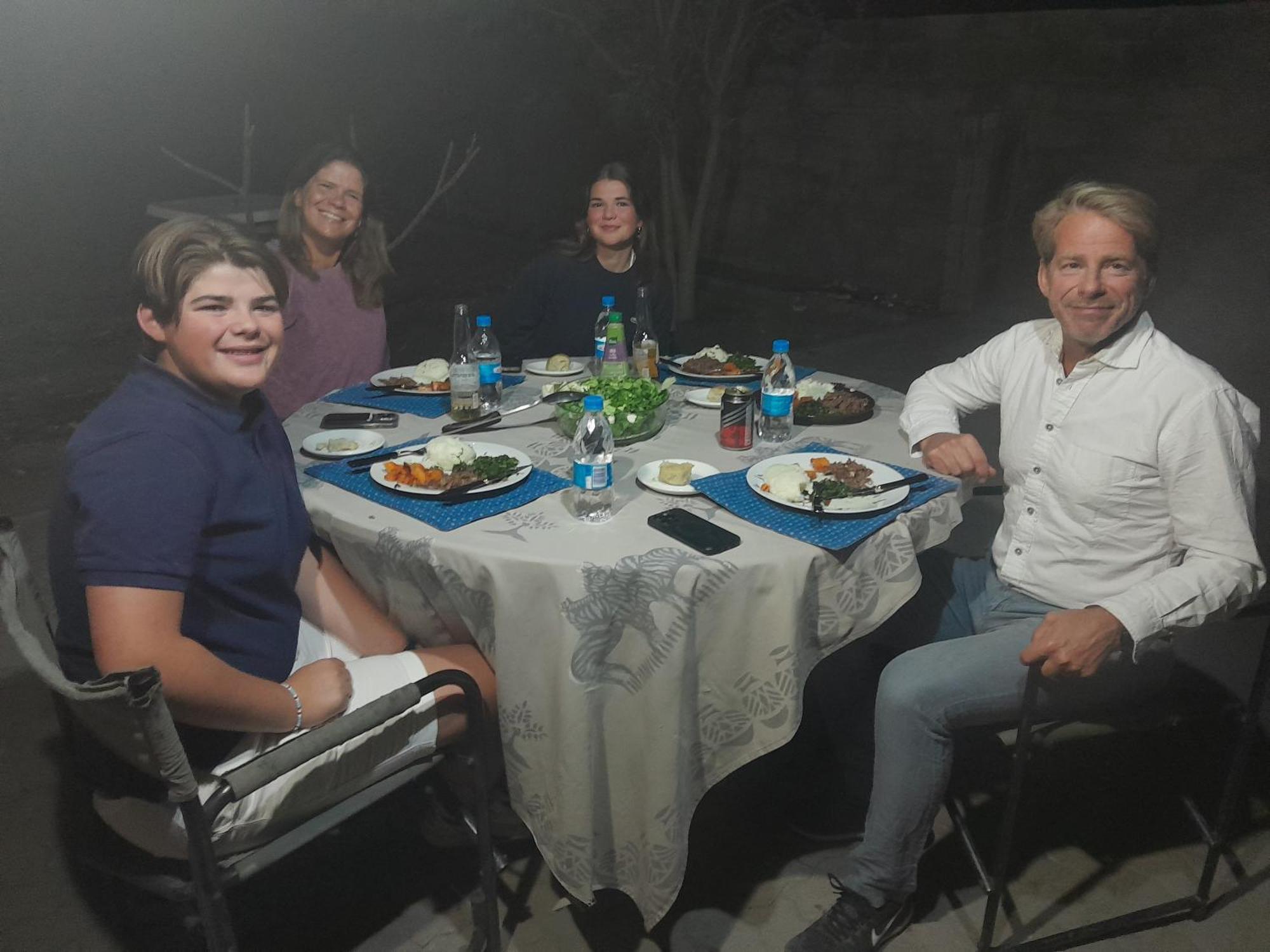 Golentle Home Stay Maun Luaran gambar